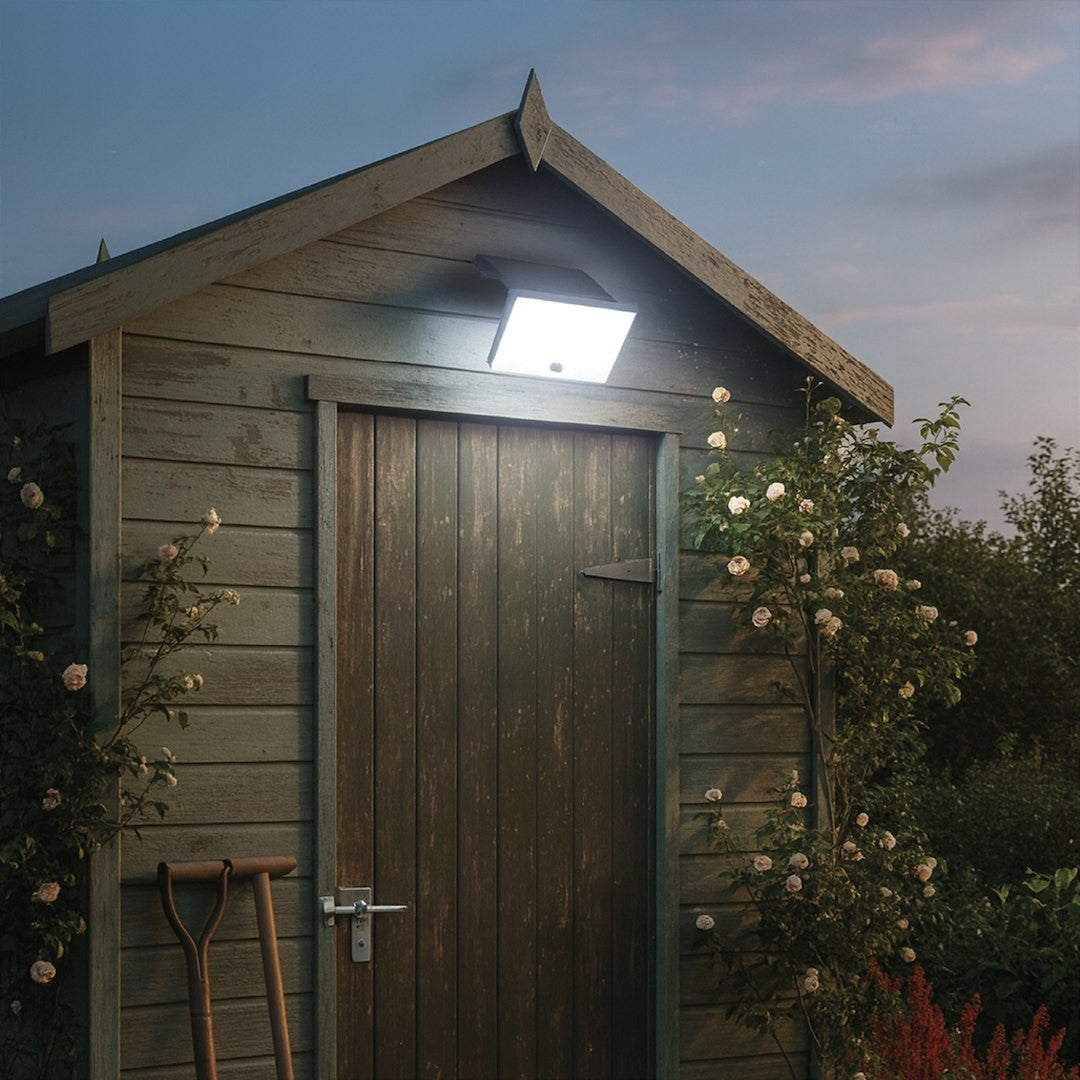 Fuji Solar Floodlight 800Lm 4000K Ip44 Black