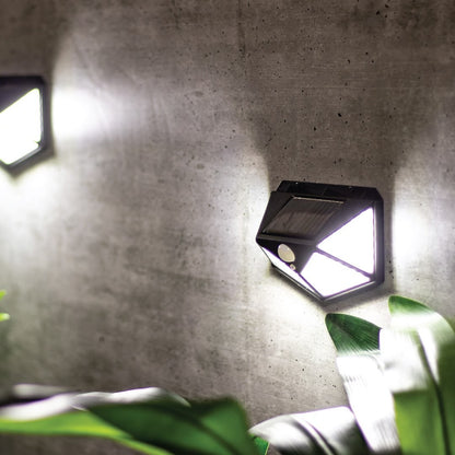 Batman 4000K IP44 Solar Lamp