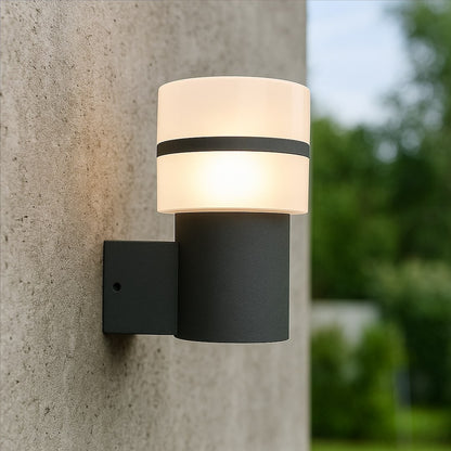 Mia Garden Wall Lamp 1xE27 IP44